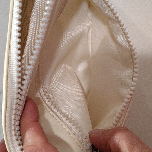 Cream ivory white Clutch wristletwith Detachable Canvas Strap Multiple Zip - Picture 5 of 6